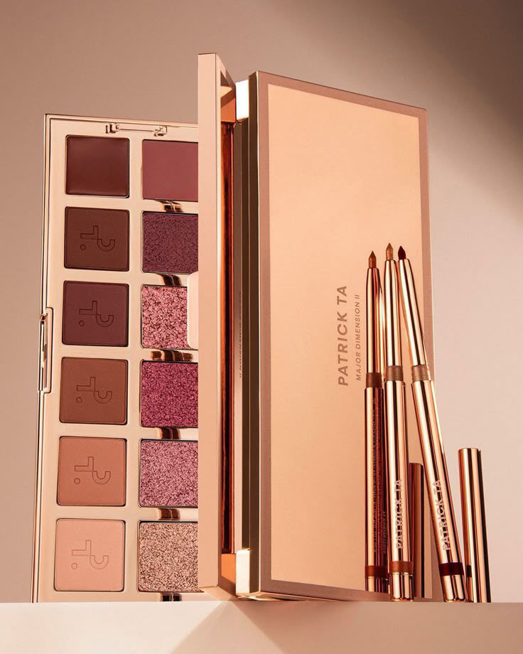 پالت سایه پاتریک تا مدل میجر دیمنسون 2 PATRICK TA Major Dimension II Eyeshadow Palette