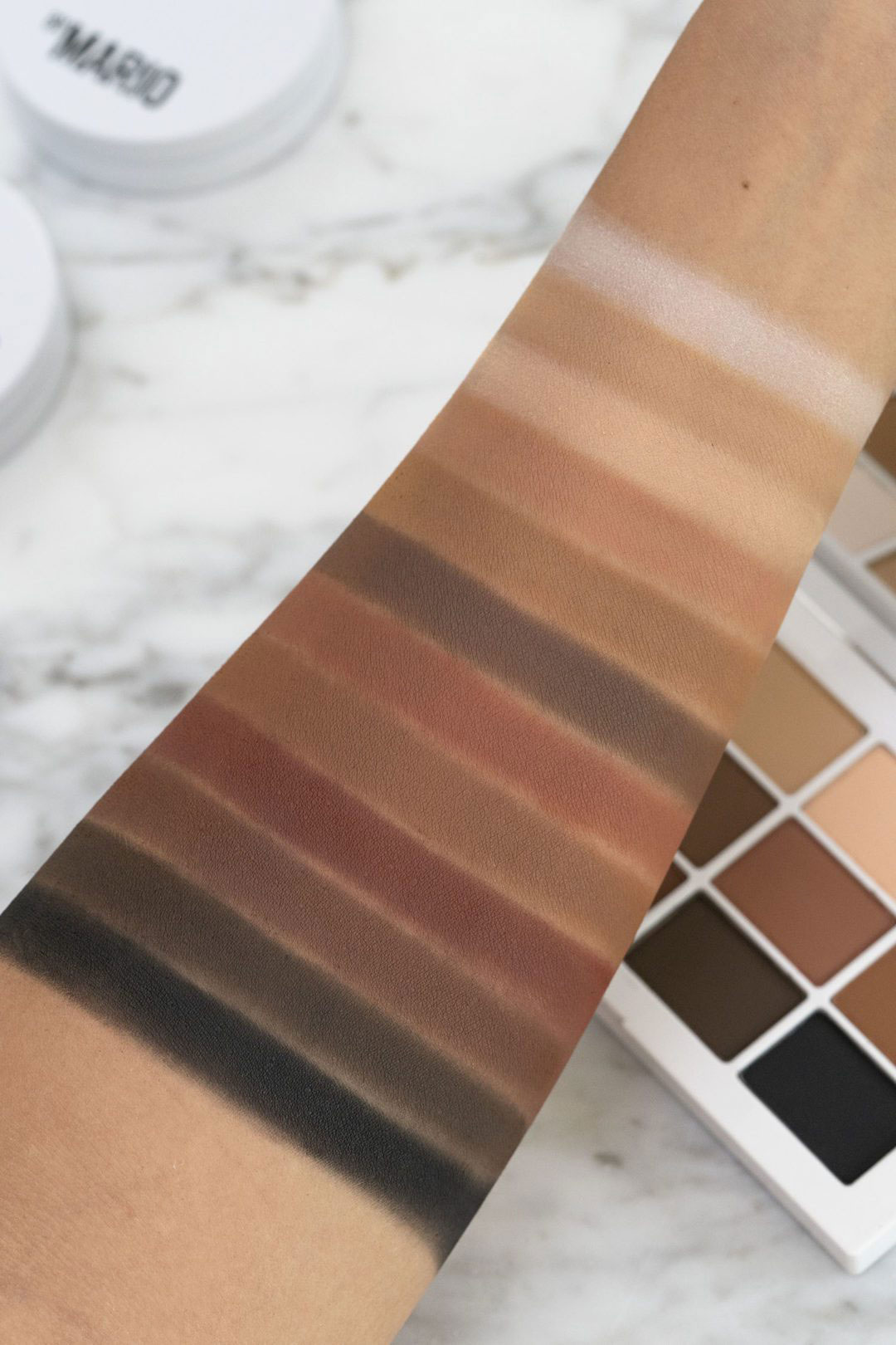 پالت سایه ماریو مدل مستر ماتز Mario Master Mattes Eyeshadow Palette