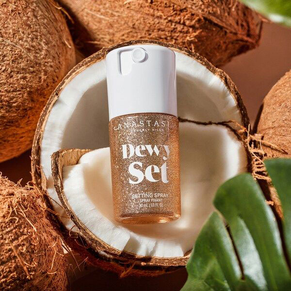 اسپری فیکس آناستازیا مدلی دوی ست Anastasia Dewy Set Spray
